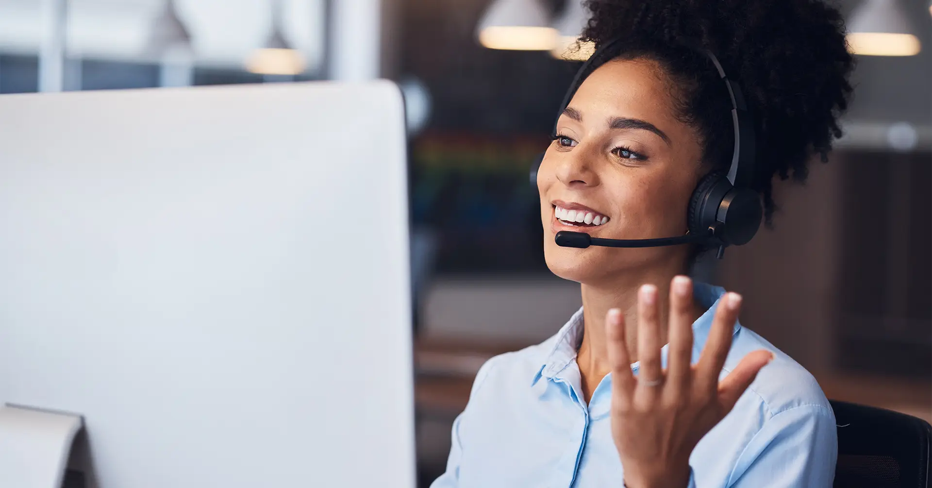 Descubra como o Genesys Cloud CX 4 pode revolucionar seu contact center com inteligência artificial, aumentando a eficiência e a satisfação do cliente.